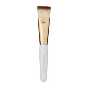 Leahlani Mask Brush is a soft, durable, vegan brush that makes applying facial masks effortless easy.