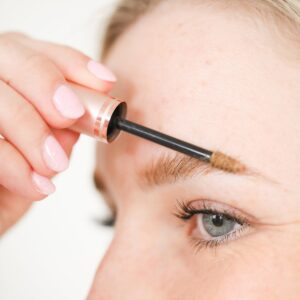 TOK Beauty Voluizing Brow Gel in shade Blonde