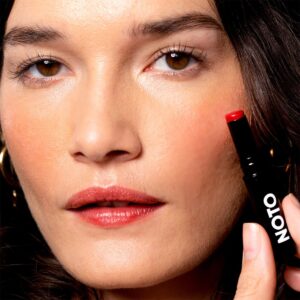 NOTO Oscillate Multi-Bene Stain Stick for lips and cheeks can be used on lips and cheeks for a natural pop of color.