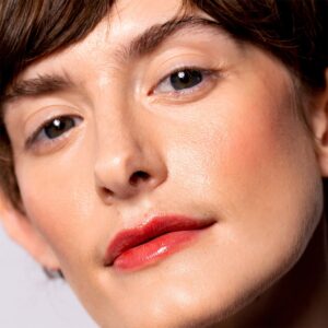 NOTO Botanics Oscillate Multi-Bene Stick can be used on lips and cheeks for a natural pop of color.