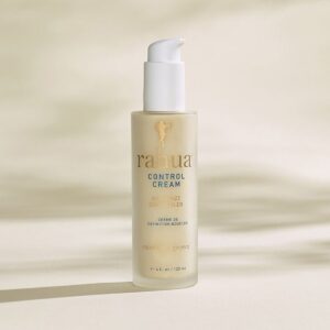 Rahua Control Cream Curl Styler adds nourishment, bounce, definition, and soft shine to curly hair.