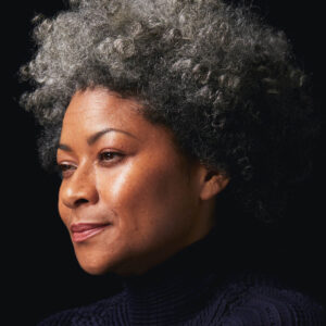 19/99 High-Shine Gloss on cheeks and face for added radiance.