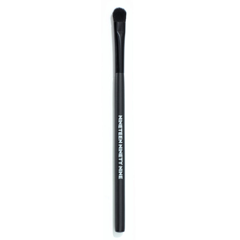 Shop 19/99 Beauty Tapered Multi-Brush at Inspire Beauty, an eyeshadow and lip blending brush to blend, diffuse or define your colour on lids, lips, and cheeks.
