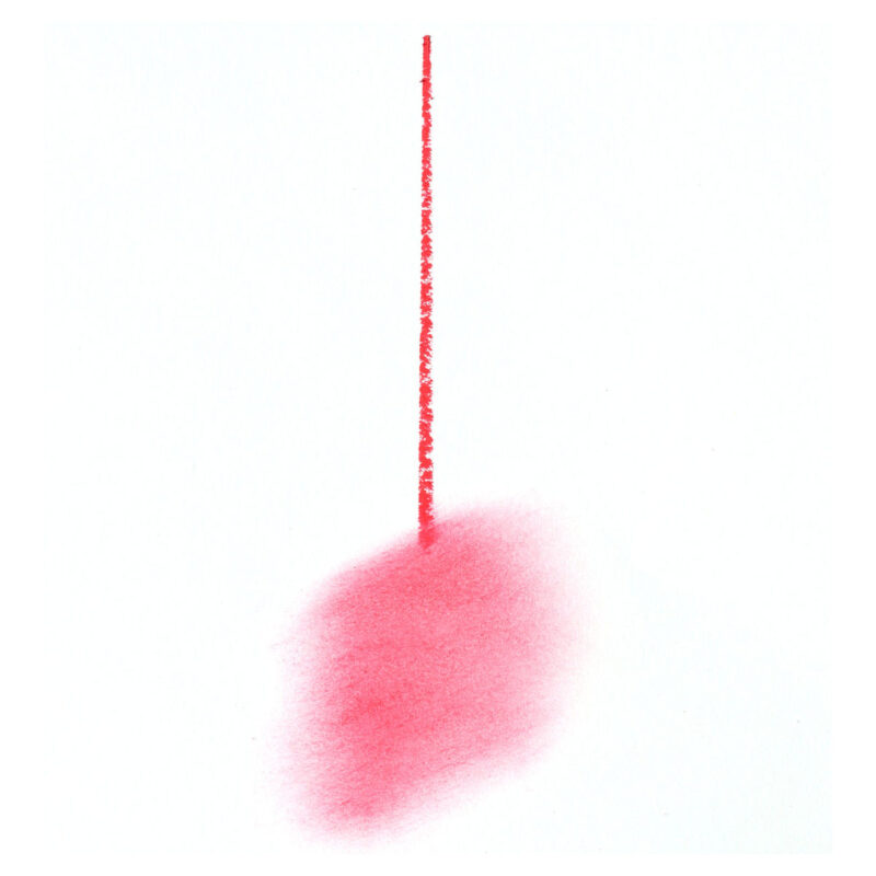 Use 19/99 Tapered Multi-Brush for blending, diffusing or defining your colour on lids, lips, and cheeks.