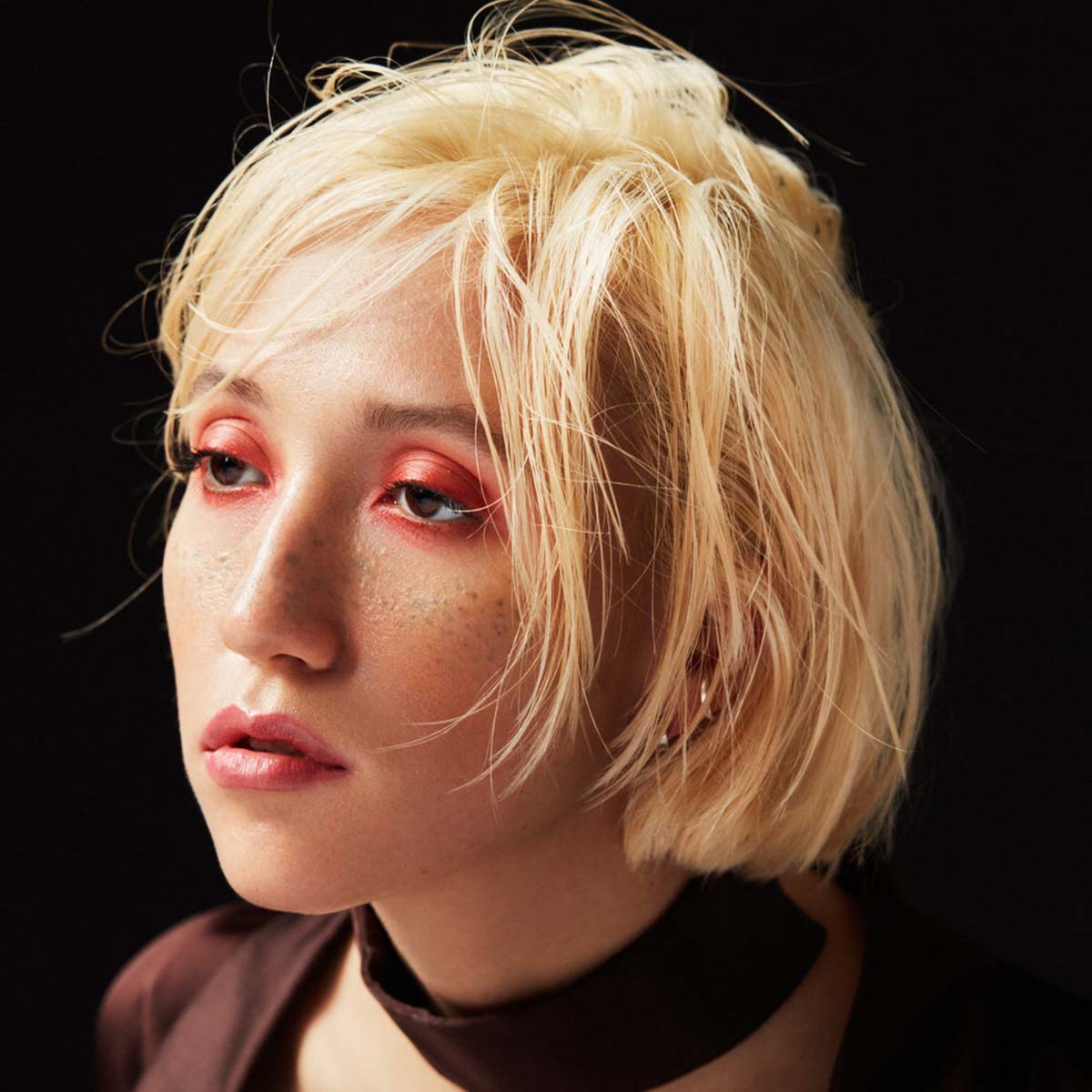 19/99 Precision Colour Pencil Meleg can be used on eyes and lips.