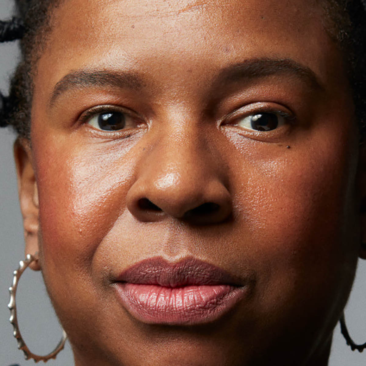 19/99 Beauty Precision Colour Pencil Neutra on lips.