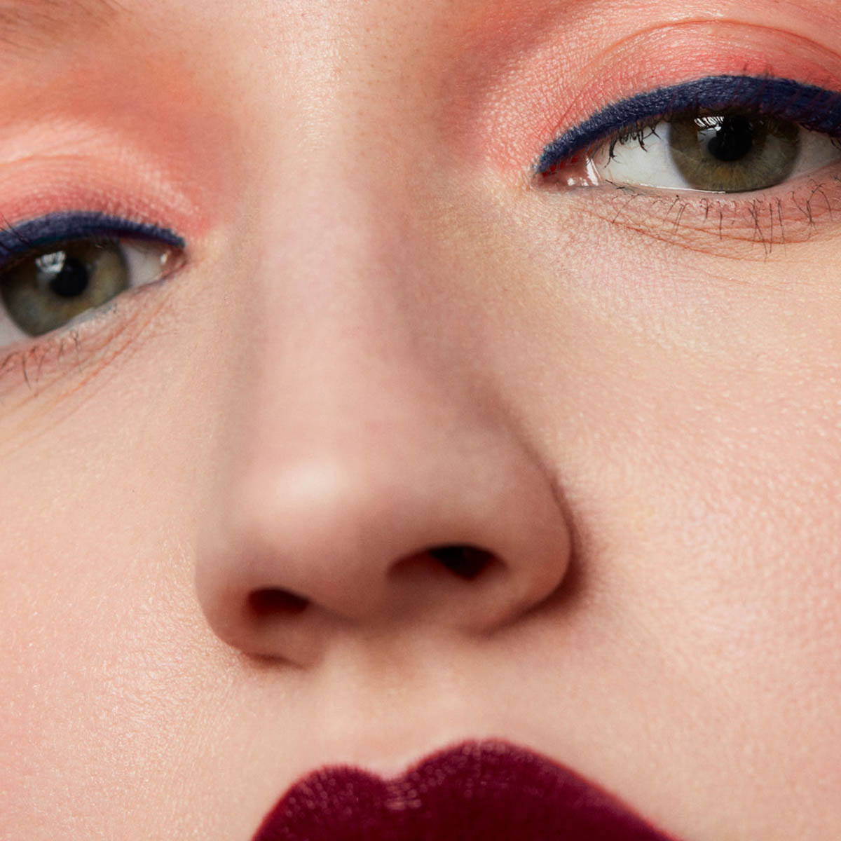 19/99 Precision Colour Pencil Notte can be used as an eyeliner