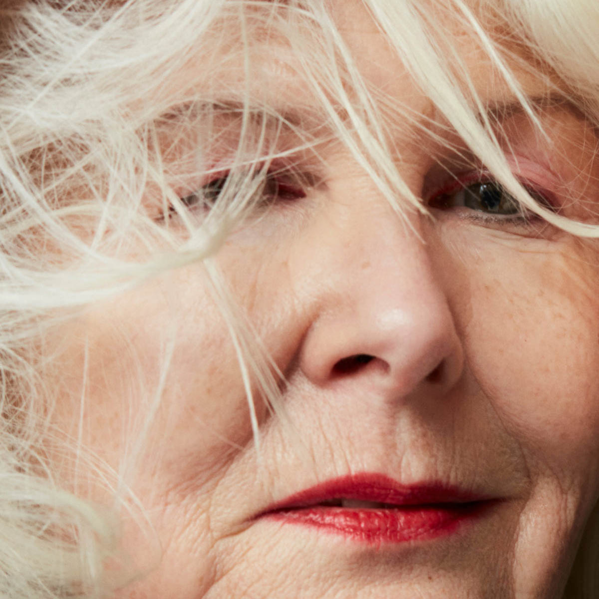 19/99 Beauty Voros Precisaion Colour Pencil on lips.