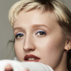 19/99 Precision Colour Pencil Wasser lining the eyes.