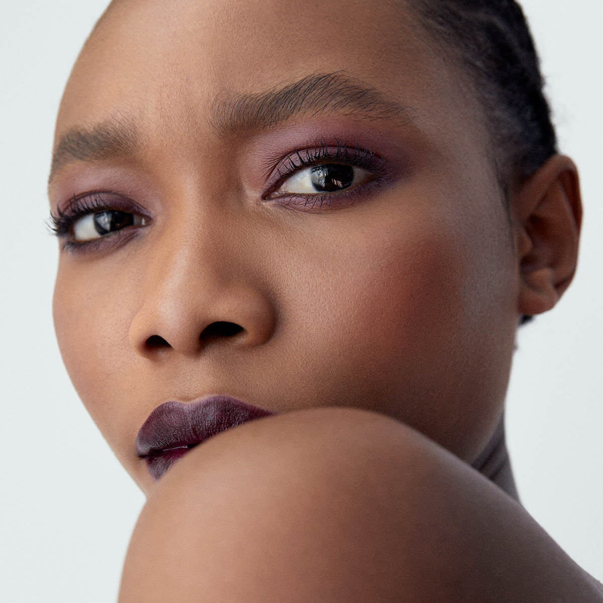 Manasi 7 Mangosteen All Over Colour is a rich, deep blackish red purple shade for lips, cheeks and eyes that can darken things up in a sophisticated way.