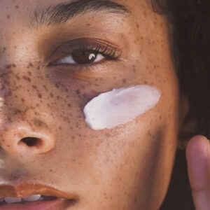 Wake up to soft, supple, dewy skin with MARA Beauty SeaDream Firming Algae Creme Moisturizer, available at Inspire Beauty.