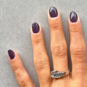 SSONE Aubergine Nail Polish, a deep violet hue.