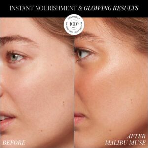 RMS Beauty ReDimension Hydra Bronzer add warmth and definition to the complexion.