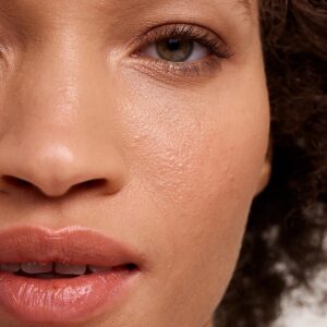 RMS ReEvolve Natural Finish Liquid Foundation shade 44