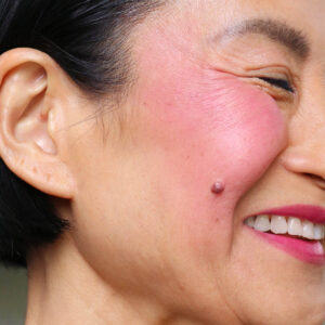 19/99 Beauty Cream Blush Stick Szolo can be used on lips and cheeks.