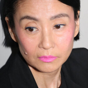 19/99 Cream Blush Stick Tuti, a vibrant pink for lips and cheeks.