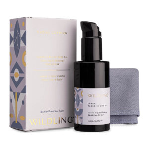 Wildling Lumin Brightening Oil 100ml comes with an ultra soft organic face cloth.