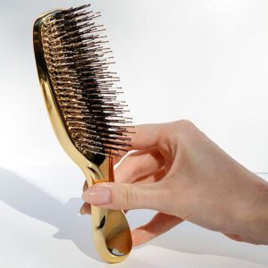 Maya Chia The Brush is a 3-in-1 multi purpose brush for healthy hair and scalp.