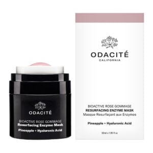 Odacité Bioactive Resurfacing Enzyme Masque is a professional-type bioactive peel that resurfaces the skin and thoroughly removes dead skin and build-up without irritating the skin.