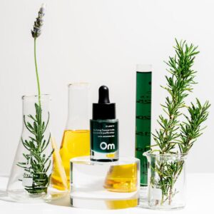 Om Organics Clarity Purifying Concentrate is a blissful blend packed with everything your breakouts need to recover quickly, and it works overtime to relieve redness, purify pores and improve the look of acne scars.