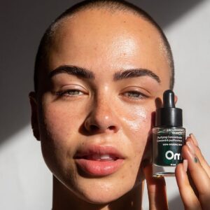 Take down blemishes overnight and soothe irritated skin with Om Organics Clarity Purifying Concentrate