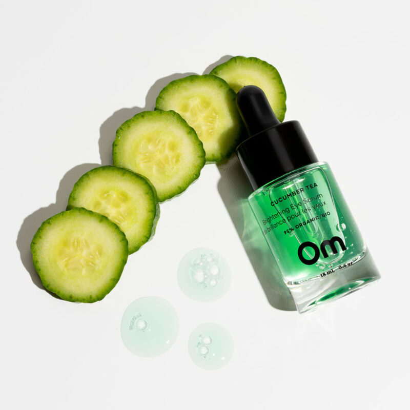 Om Organics Cucumber Tea Brightening Eye Serum is made with caffeine and cucumber extract to decrease puffiness and firm skin under the eyes.