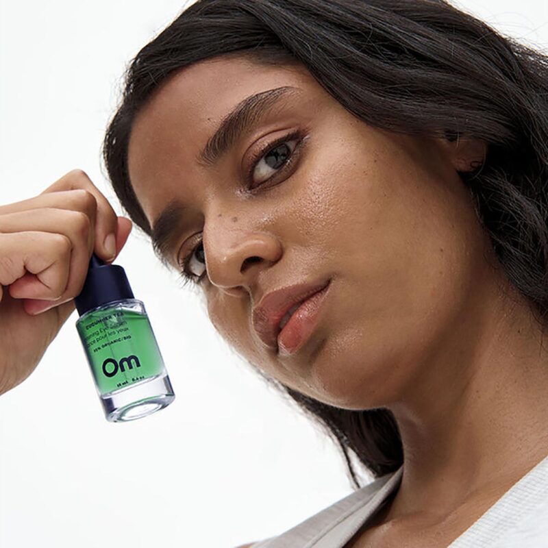 Om Organics Cucumber Tea Brightening Eye Serum is a cooling eye serum that brightens dark circles and decreases puffiness.