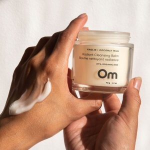 Om Organics Kaolin + Coconut Milk Radiant Cleansing Balm melts away makeup and sunscreen leaving your skin balanced, glowing and soft.