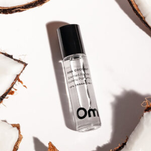 Om Organics signature Pink Coconut blend encapsulates notes of warm coconut paired with a touch of blooming rose.