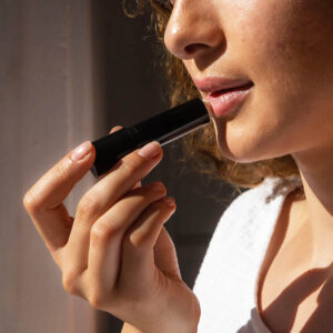 Om Organics Argan + Tucuma Lip Butter plumps, nourishes and softens lips.