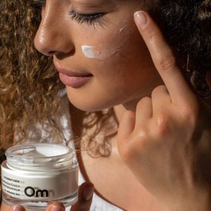 Om Organics Coconut Dew Hyaluronic Moisture Cream is a fast-absorbing, light moisturizer to keep skin soft, balanced and hydrated.