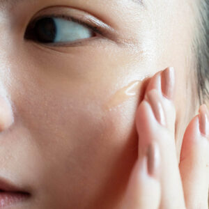 Sachi Skin Pro Resilience Serum soothes, hydrates and balances skin.