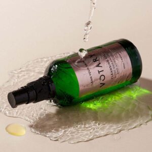 VOTARY Cleansing Oil is a lightweight and gentle oil cleanser for soft, supple, and clean skin.