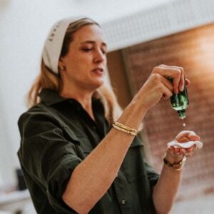 Reveal younger looking, radiant skin with a simple swipe of VOTARY Daily Apple Toner.