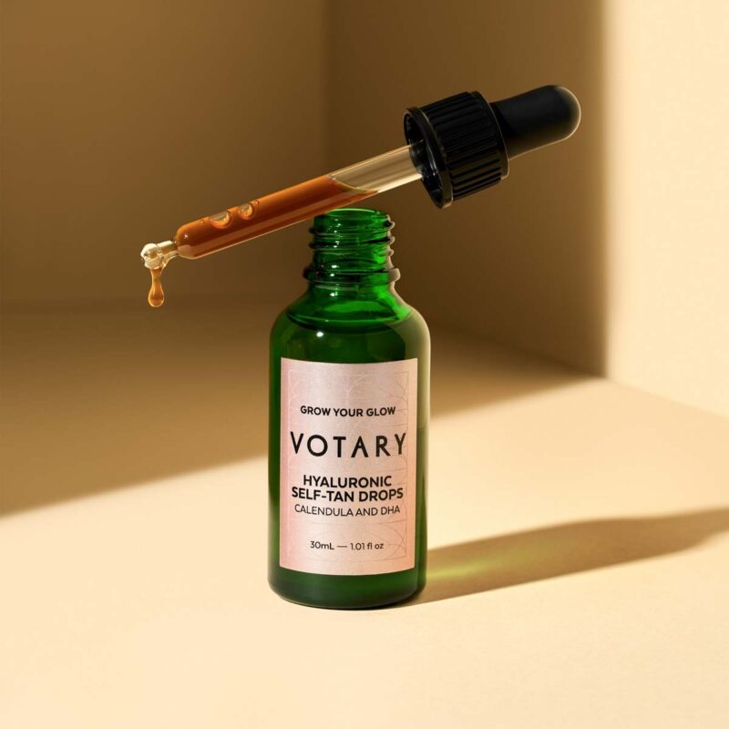 VOTARY Hyaluronic Self-Tan Drops are blended with DHA and calendula extract for a flawless, streak-free glow.