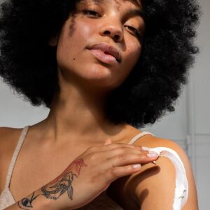 Om Organics Pink Coconut Whipped Body Butter is a deeply nourishing body cream, great for dry skin.