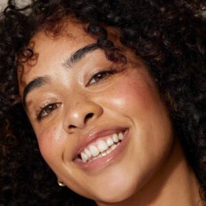 Minori Scarlet Cream Blush is a sunkissed red that looks beautilful on all skin tones.