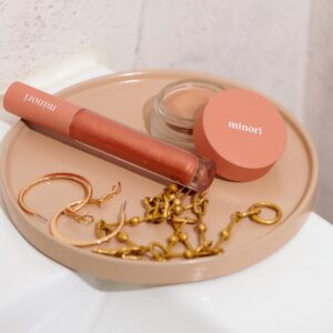 Minori Lip Gloss in shade Cozy available at Inspire Beauty.