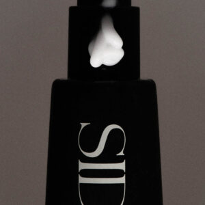 SIDIA The Hand Serum Soaked is a silky, lightweight hand serum to soothe, smooth and revitalize with a sensual cypress and musks scent.