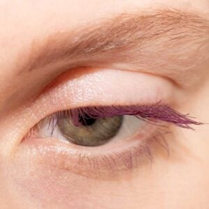 19/99 Burgundy Lash Tint Mascara is a lightweight tubing mascara with a deep plum hue.
