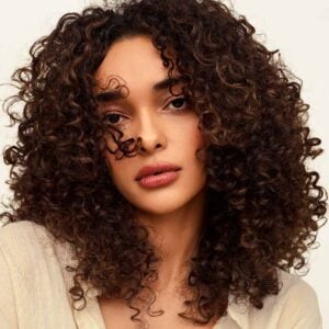 Innersense Organic Beauty Overnight Repair Serum is a restorative bonding serum to revitalize damaged hair.