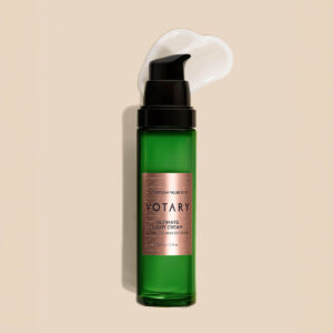 Votary Ultimate Light Cream is a lightweight daily moisturizer to firm, hydrate and soothe skin.